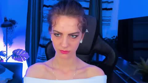 Snapshot of emilywiled chatting on February 12, 2025, 2:32 pm Emily online show from February 12, 2025, 2:32 pm