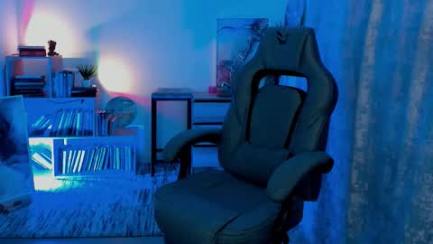 Snapshot of emilywiled chatting on October 15, 2025, 8:14 am Emily online show from October 15, 2025, 8:14 am
