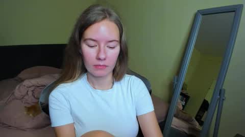 Emily online show from October 18, 2025, 11:00 am