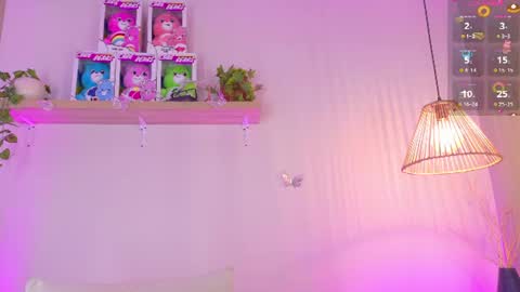 Snapshot of emilyy_bank chatting on June 11, 2026, 12:32 am Emily Bank online show from June 11, 2026, 12:32 am