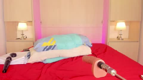 Emily online show from September 27, 2025, 5:34 am