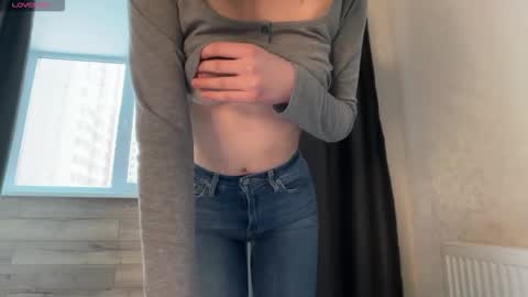 Nadya online show from February 1, 2026, 8:35 am