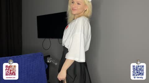 Snapshot of eminent_eva chatting on January 30, 2025, 8:21 pm Eminent Eva online show from January 30, 2025, 8:21 pm