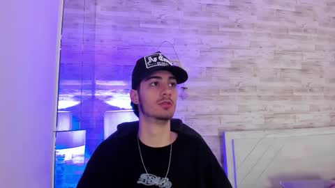 emir_ozan online show from January 19, 2026, 11:25 am