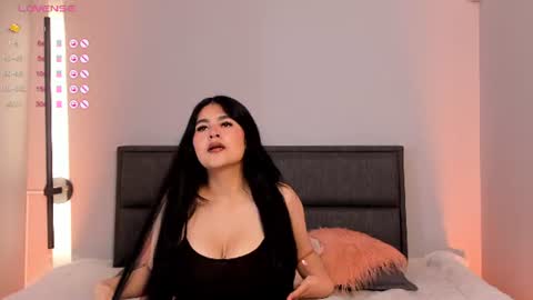 Snapshot of emma__clark__ chatting on July 27, 2026, 8:05 pm Emma Clark online show from July 27, 2026, 8:05 pm