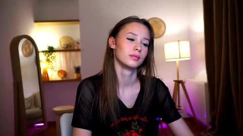 Snapshot of emma__cutiee chatting on December 12, 2024, 7:26 pm Your Emma online show from December 12, 2024, 7:26 pm