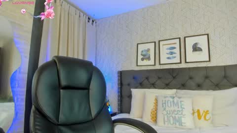 Emma online show from March 10, 2025, 1:21 pm