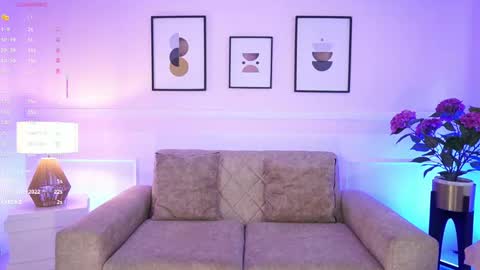 emma__walkerr_ online show from May 21, 2026, 7:10 pm