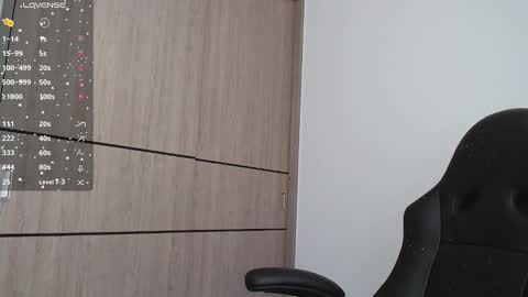 Snapshot of emma_aaa chatting on December 1, 2024, 7:36 pm Rocio online show from December 1, 2024, 7:36 pm