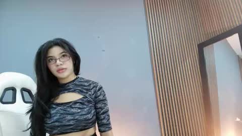 emma_and_aysha online show from January 16, 2026, 2:59 am