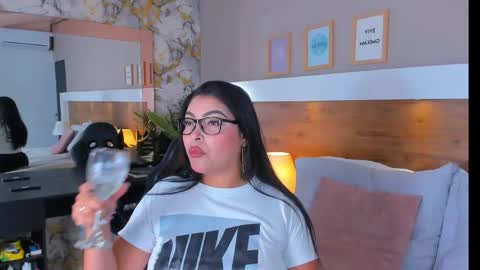 Snapshot of emma_bakker_ chatting on April 24, 2026, 6:16 am Emma online show from April 24, 2026, 6:16 am