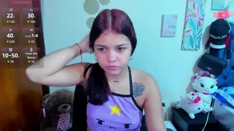emma_boo_ online show from November 12, 2025, 11:54 am