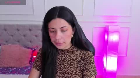Emma online show from January 28, 2025, 8:04 pm