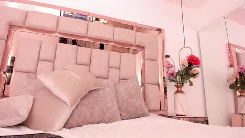 Snapshot of emma_castilloo chatting on December 21, 2025, 6:09 am Emma Castillo online show from December 21, 2025, 6:09 am