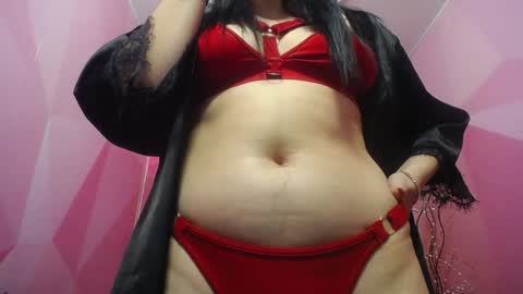 Snapshot of emma_colinss chatting on December 9, 2024, 6:35 pm E M M A online show from December 9, 2024, 6:35 pm