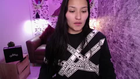 Snapshot of emma_garciaa_ chatting on January 28, 2025, 3:36 am emma online show from January 28, 2025, 3:36 am