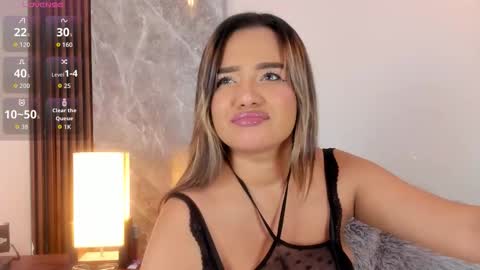 Snapshot of emma_hunter_ chatting on October 22, 2025, 4:24 am Emma online show from October 22, 2025, 4:24 am