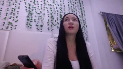 emma_johnson_ online show from November 4, 2025, 1:16 am