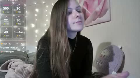 emma_just online show from December 5, 2025, 9:00 pm