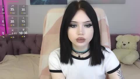 emma_kirks online show from November 27, 2025, 10:28 am