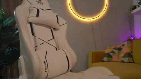    online show from April 1, 2026, 5:52 am