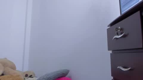 whises lits        online show from September 30, 2025, 11:04 am