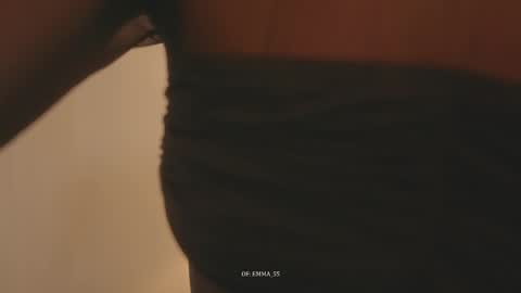 emma_lu1 online show from March 26, 2026, 3:50 pm