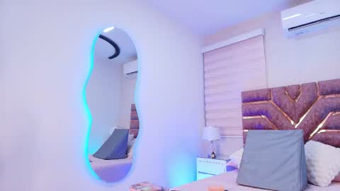 emma online show from November 12, 2025, 11:54 am