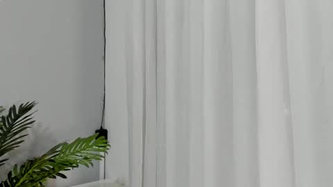 Snapshot of emma_morgann chatting on October 16, 2025, 11:55 am Emma Morgann online show from October 16, 2025, 11:55 am