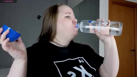 Snapshot of emma_razoom chatting on September 30, 2025, 7:35 am Emma Razumovskaya online show from September 30, 2025, 7:35 am