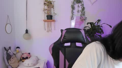 Snapshot of emma_rinaldi_ chatting on May 8, 2026, 3:17 pm Emma online show from May 8, 2026, 3:17 pm