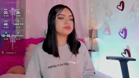 EMMA  online show from March 7, 2025, 6:54 pm