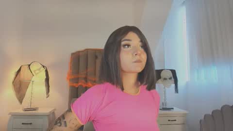 Ema online show from November 1, 2025, 12:18 pm