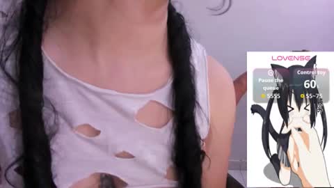 Snapshot of emma_winslows chatting on October 11, 2025, 5:17 am  Emma  online show from October 11, 2025, 5:17 am