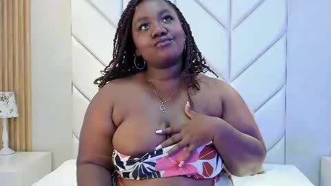 Snapshot of emmabrantt_ chatting on June 23, 2026, 4:10 am EmmaBrantt online show from June 23, 2026, 4:10 am