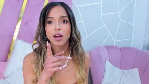 emma cortez online show from February 21, 2025, 6:26 pm