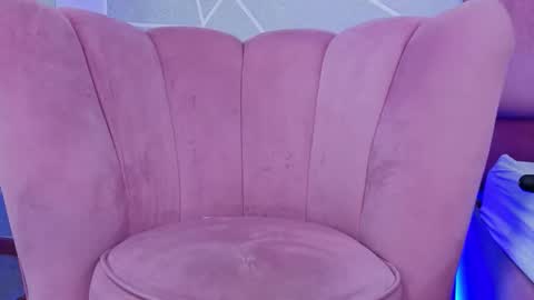 emma cortez online show from September 10, 2025, 12:05 pm