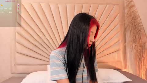           online show from November 6, 2025, 12:28 pm