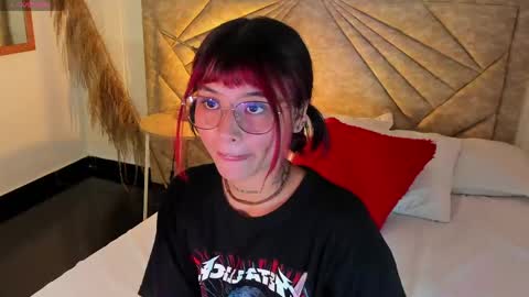           online show from April 14, 2026, 7:42 pm