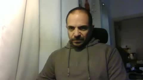 Ariel online show from April 3, 2026, 4:43 am