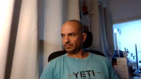 Ariel online show from July 8, 2026, 4:06 am