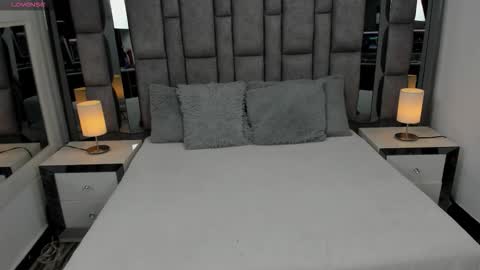 EMMA HILL online show from December 22, 2025, 11:07 am