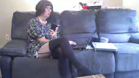 Snapshot of emmajanee chatting on March 26, 2026, 8:47 pm Emma online show from March 26, 2026, 8:47 pm