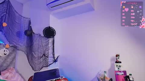  Emma  online show from November 1, 2025, 4:03 am