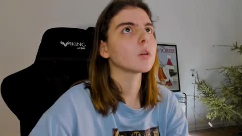 Snapshot of emmamon chatting on January 14, 2025, 7:53 pm Emma online show from January 14, 2025, 7:53 pm