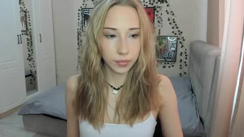 Emma online show from April 1, 2026, 11:33 am