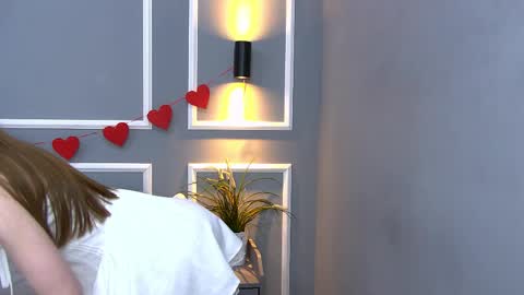 Emma online show from May 10, 2026, 3:44 am