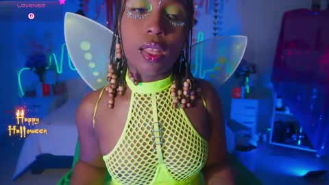 Sara online show from October 31, 2025, 11:44 am