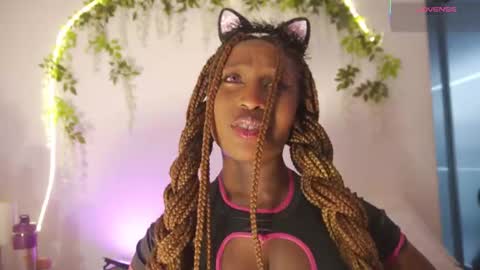 Sara online show from December 18, 2025, 11:38 am