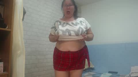emmasquirt69 online show from November 16, 2025, 9:09 pm